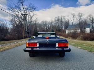 Mercedes-Benz 560 SL 1986 года  (NA)